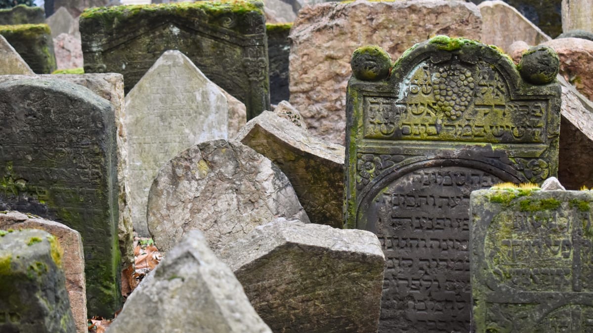 Josefov Old Jewish Cemetery